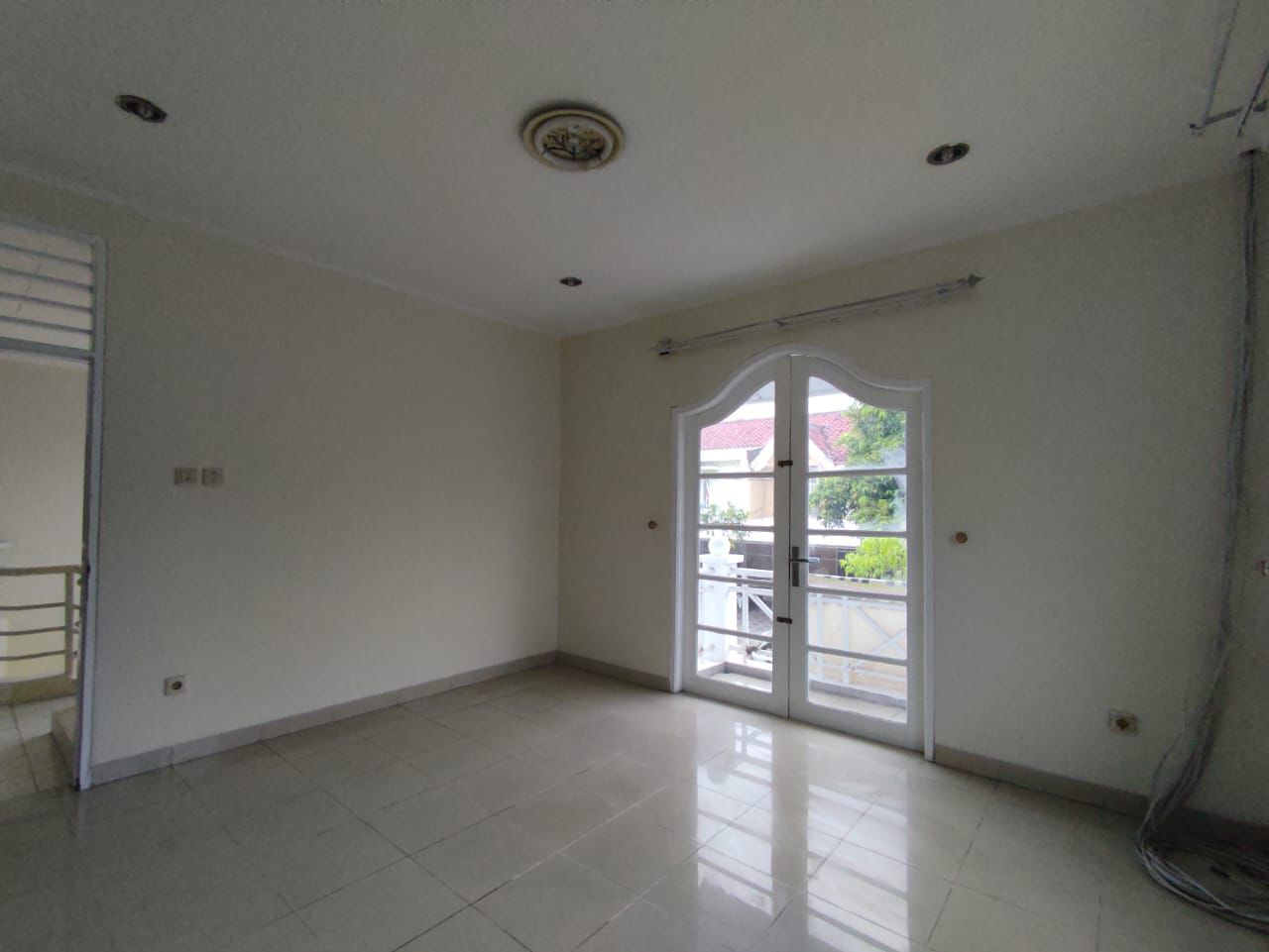 Rumah DiJual di Cluster Meadow Lippo Cikarang
